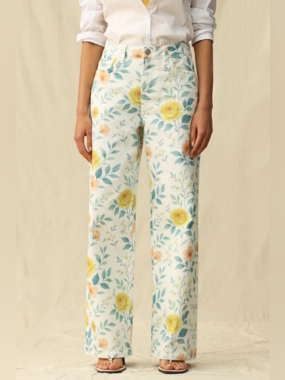 Bayeas Women’s Floral Straight-Leg Jeans in White with Yellow Rose Print